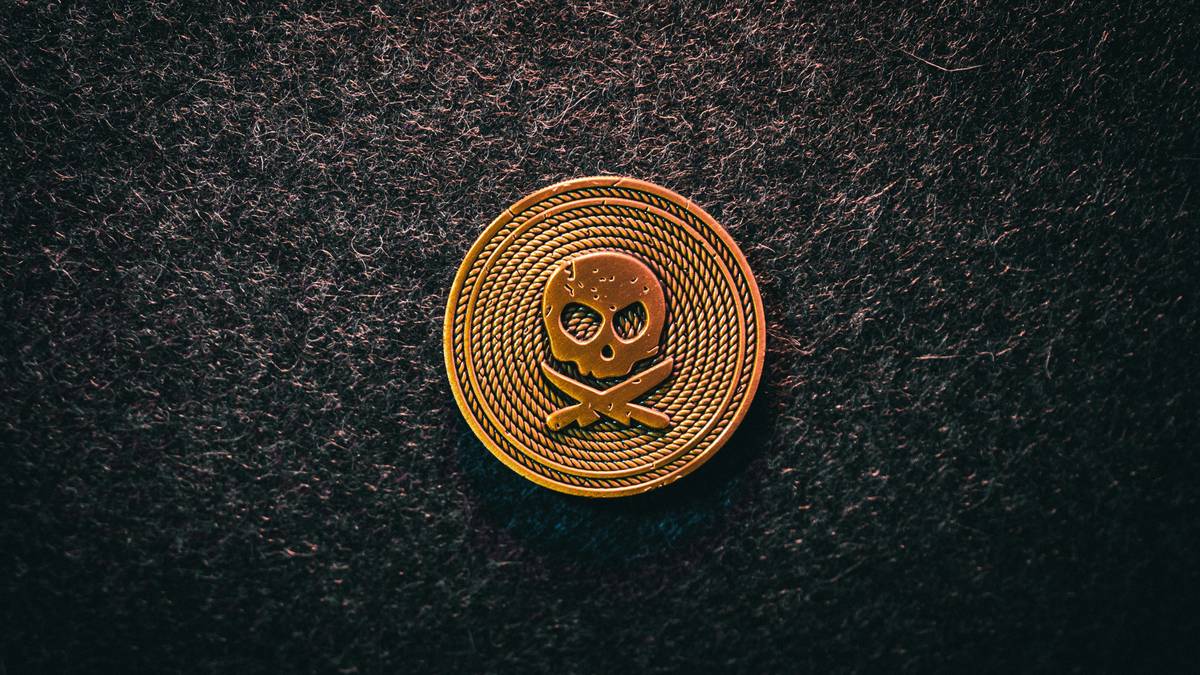 Infographic showing shared responsibility model in community clouds